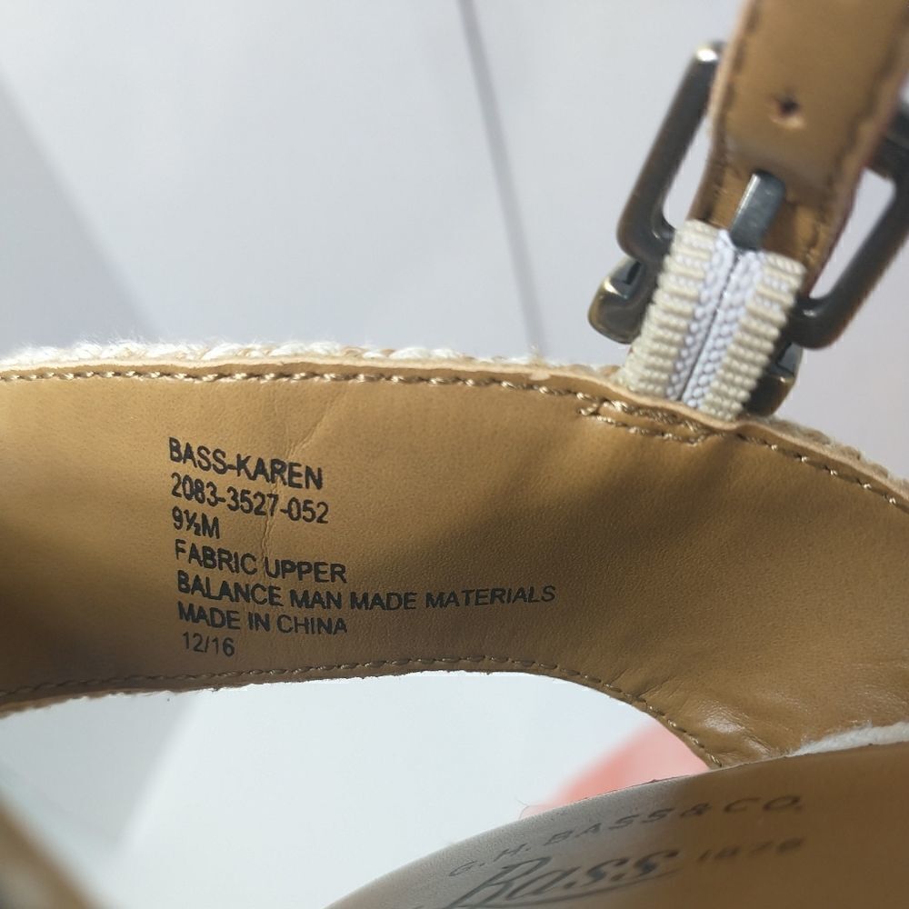 G.H. Bass & Co. Karen wedge sandals SZ 9.5M - Picture 9 of 11